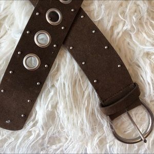 Aeropostale(M-L)Brown Leather Suede Bobo stud Belt